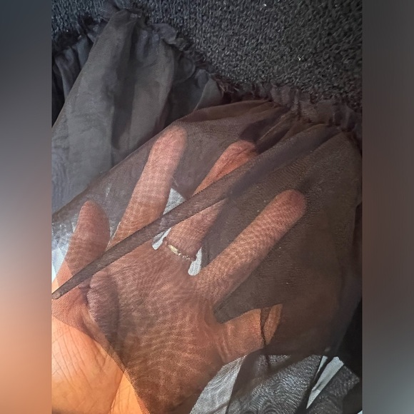 NWOT Women Solid Color Round Neck Dolman Sleeve Ruffle Hem - Picture 8 of 11